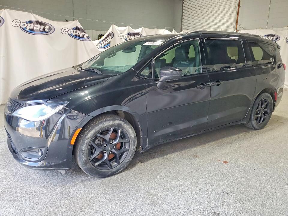 2020 CHRYSLER Pacifica