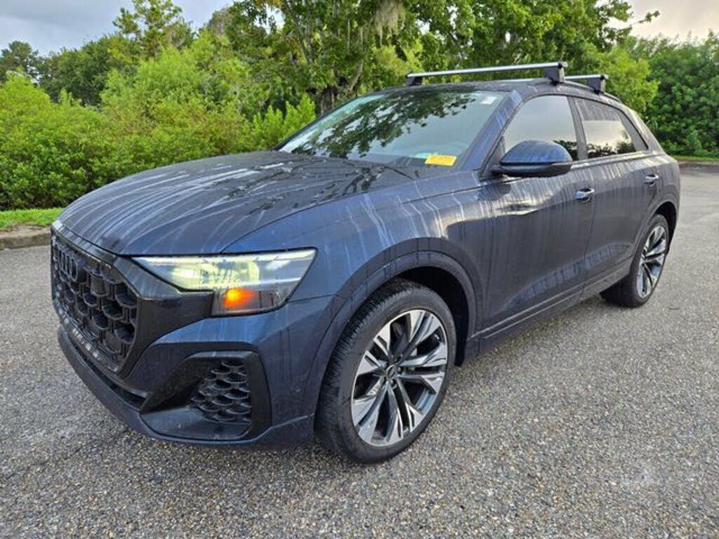 2024 AUDI Q8