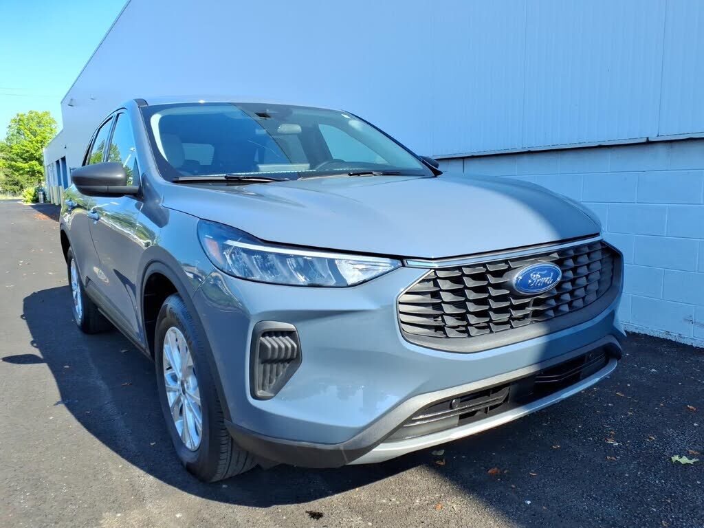 2023 FORD Escape