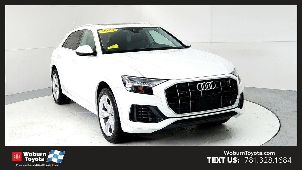 2023 AUDI Q8