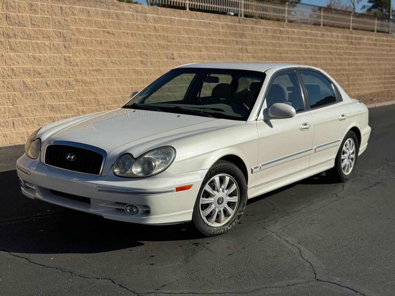 2004 HYUNDAI Sonata