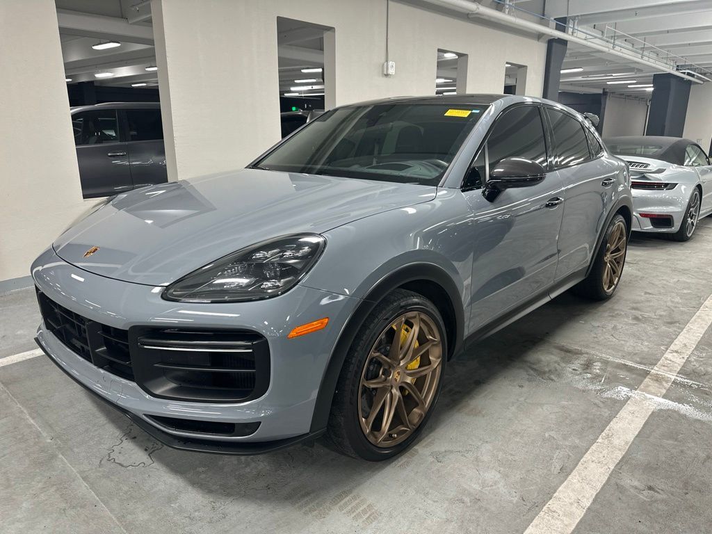 2023 PORSCHE Cayenne