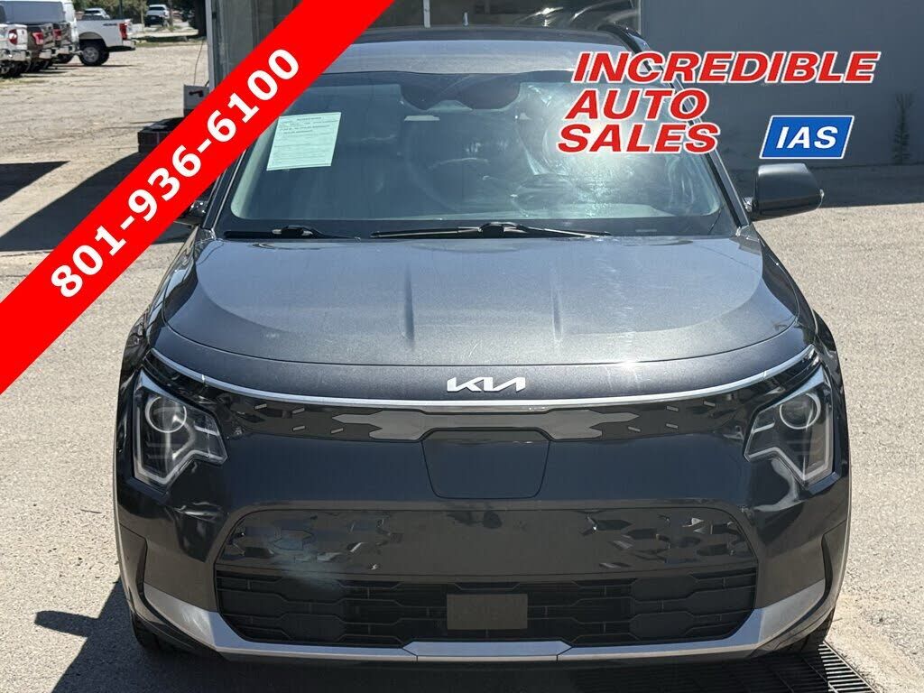 2023 KIA Niro