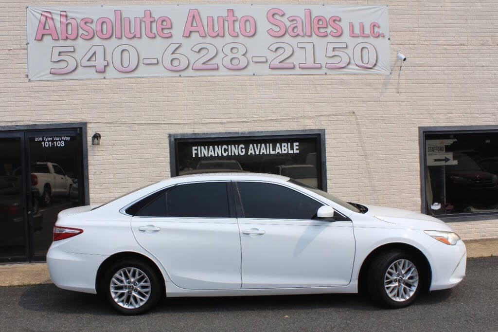 2017 TOYOTA Camry