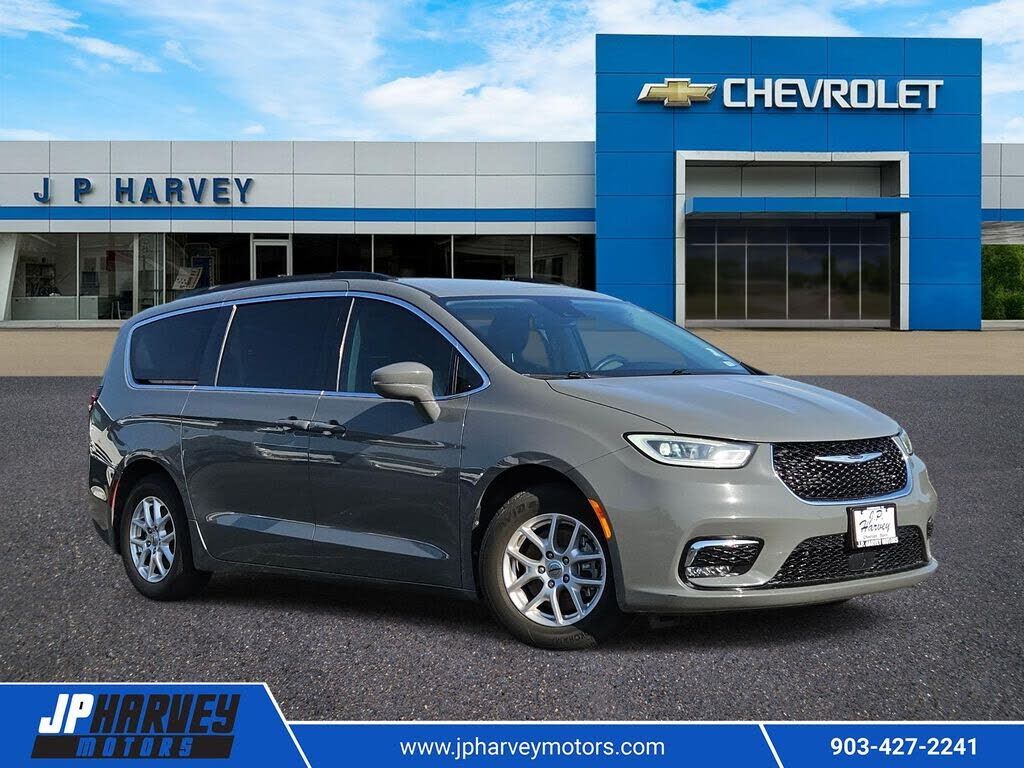 2022 CHRYSLER Pacifica