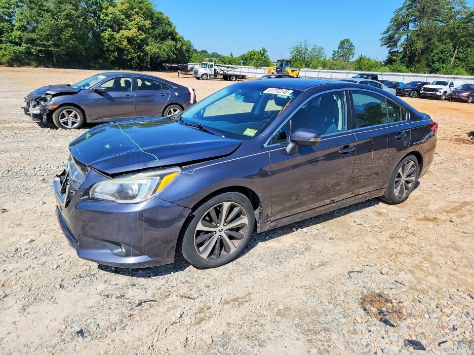2015 SUBARU Legacy
