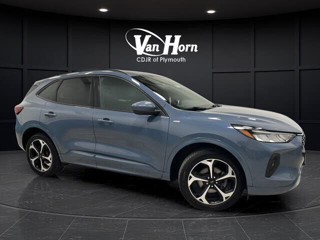 2024 FORD Escape