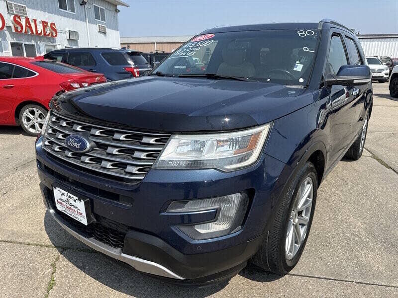 2017 FORD Explorer