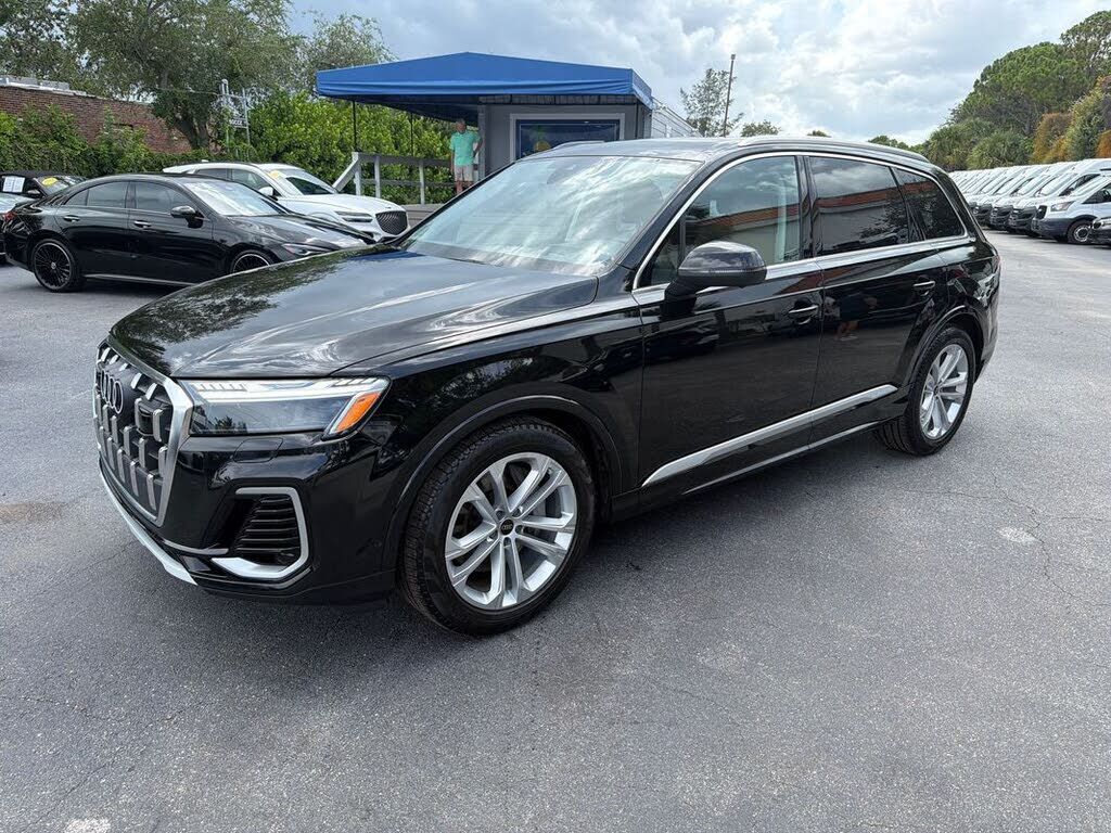 2025 AUDI Q7