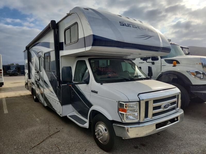 2018 FORD E-450