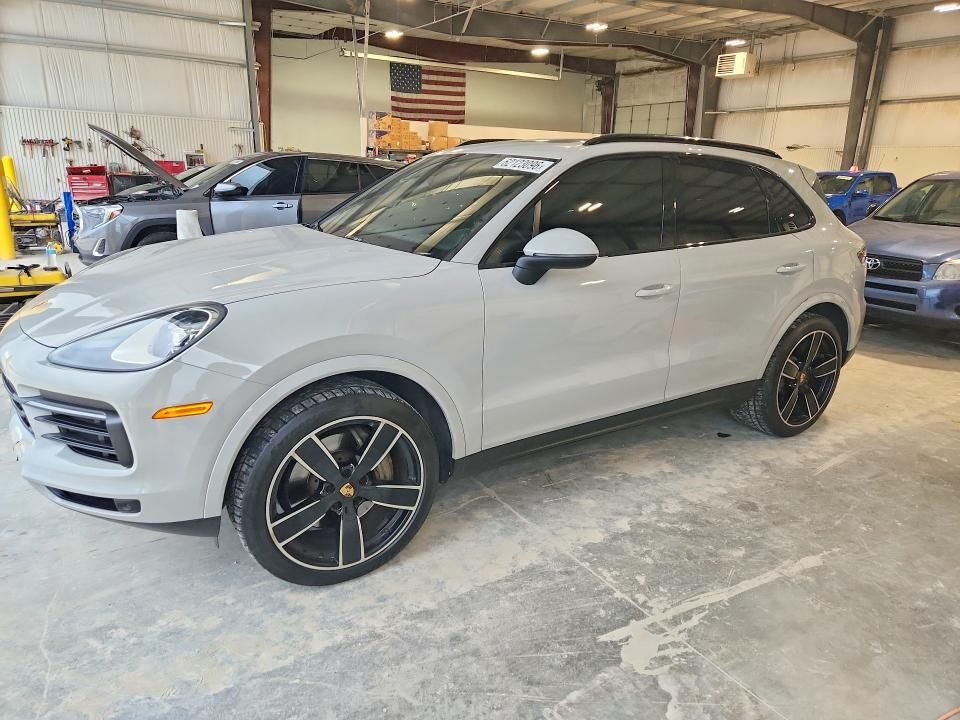 2021 PORSCHE Cayenne
