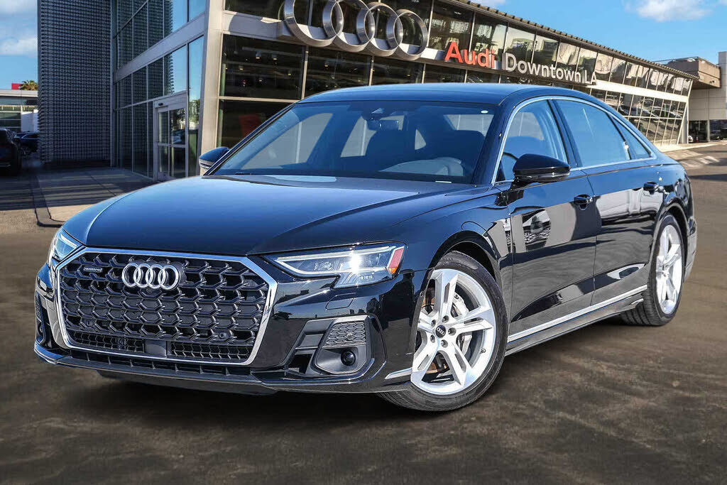 2025 AUDI A8 L