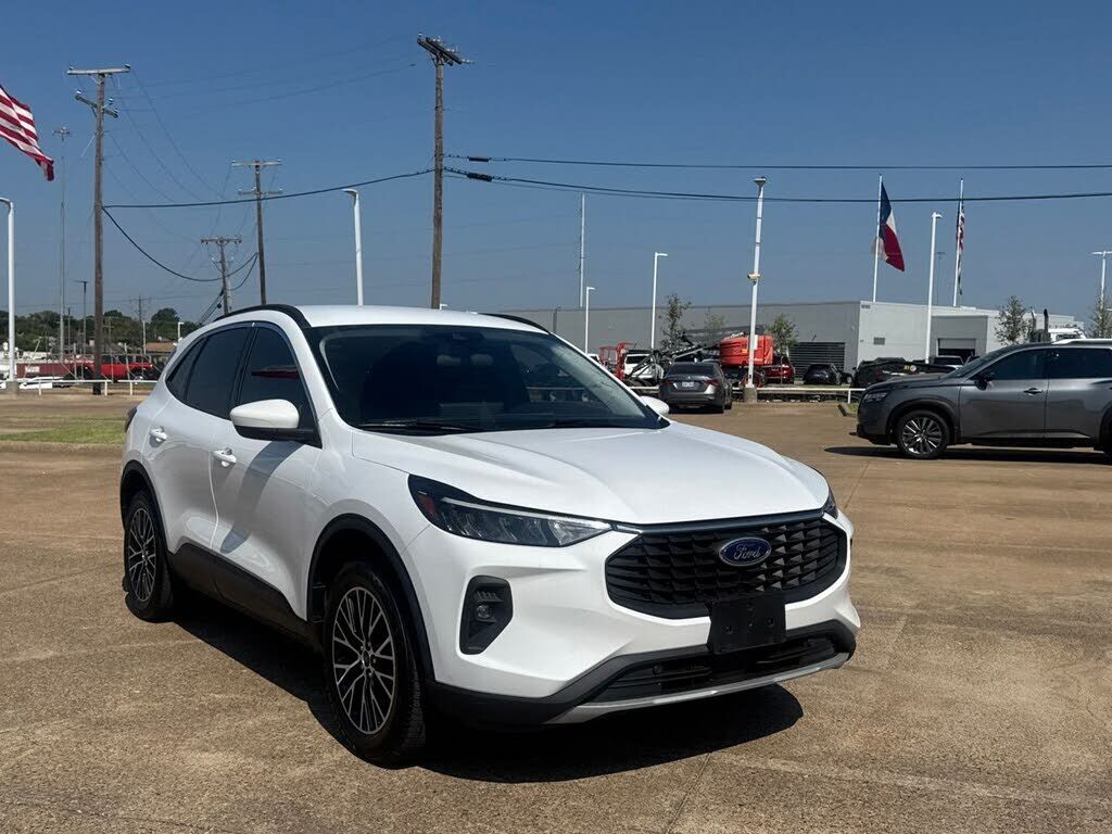2023 FORD Escape