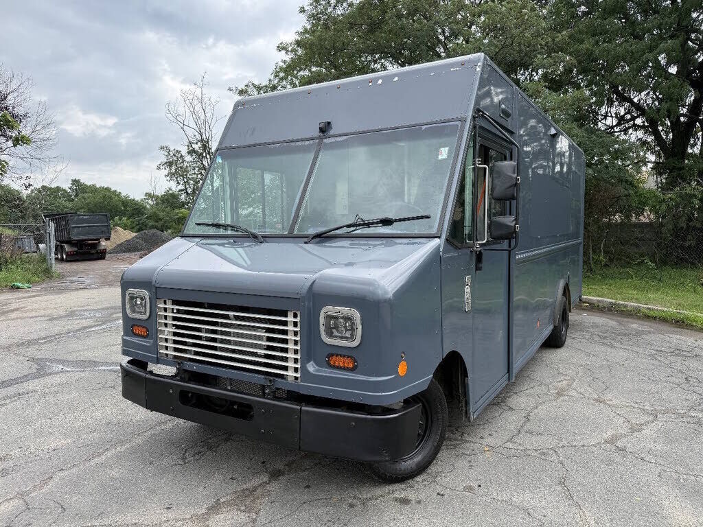 2019 FORD E-450