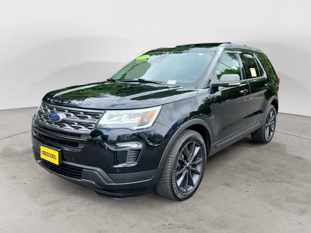 2018 FORD Explorer