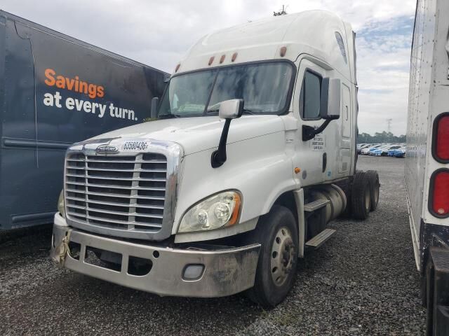 2016 FREIGHTLINER Cascadia