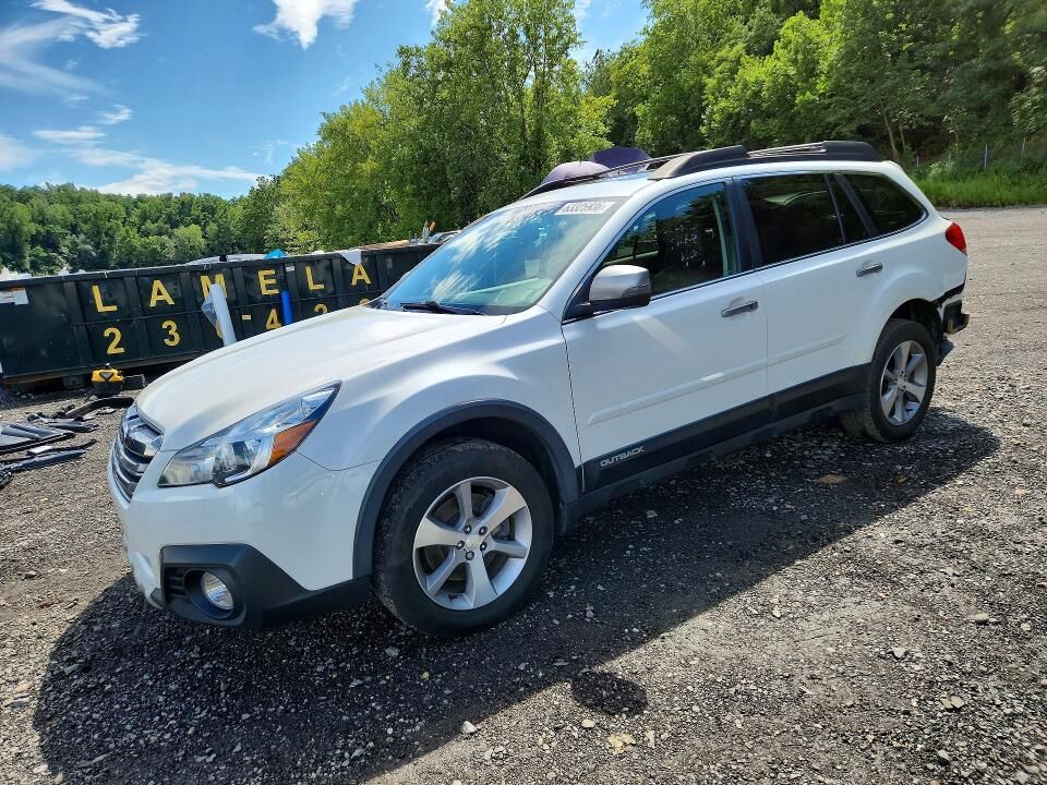 2014 SUBARU Outback