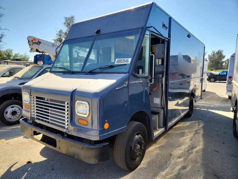 2021 FREIGHTLINER MT 45G Front Gasoline Engine Walk in Van Chassis