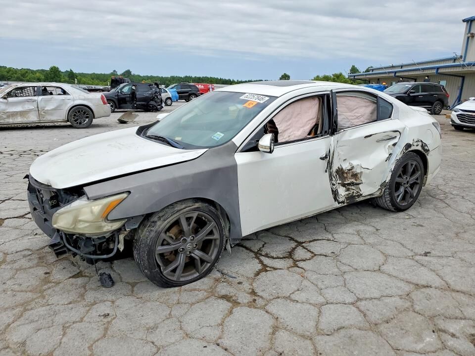 2014 NISSAN Maxima