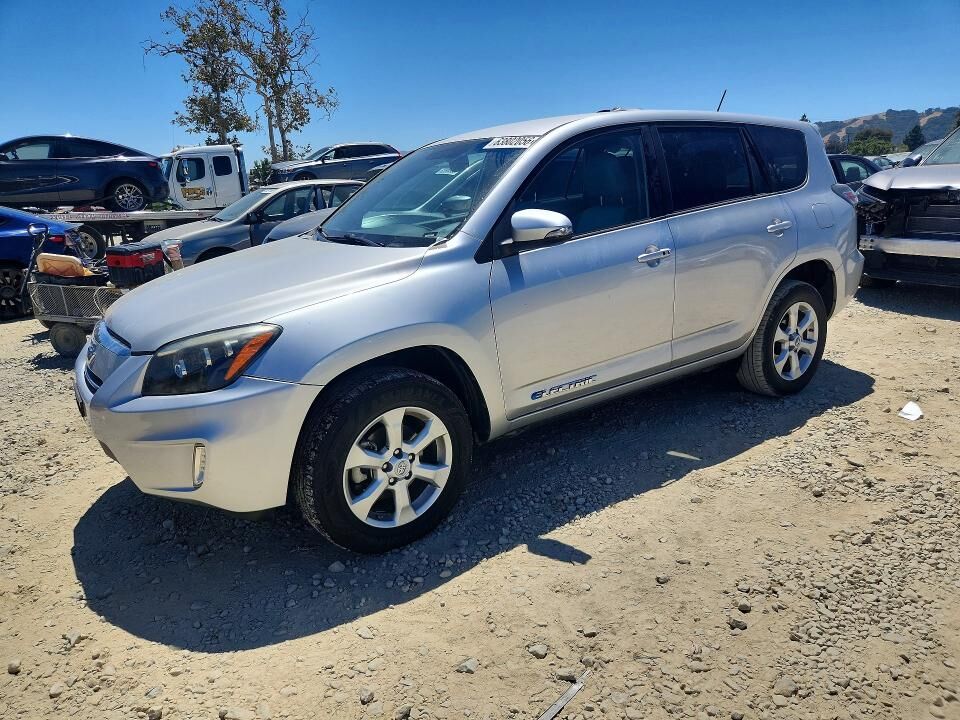 2014 TOYOTA RAV4