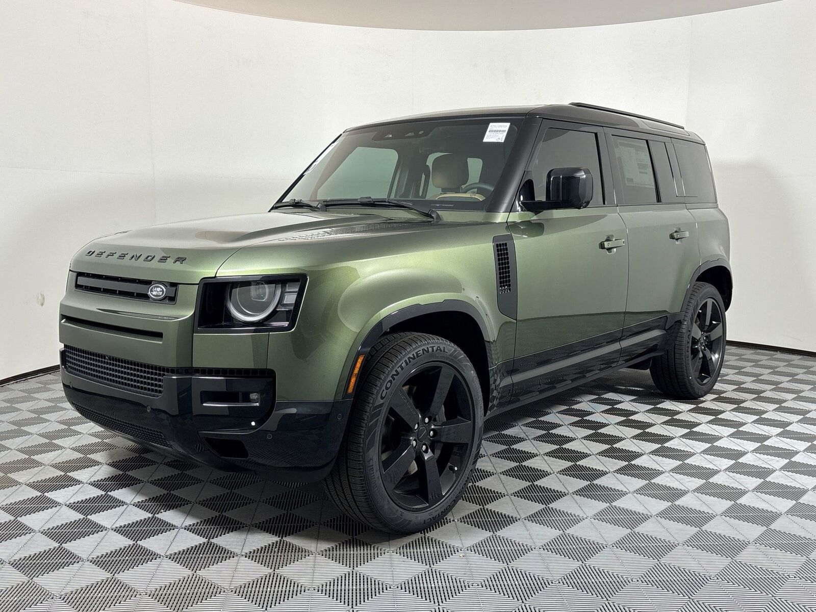 2026 LAND ROVER Defender