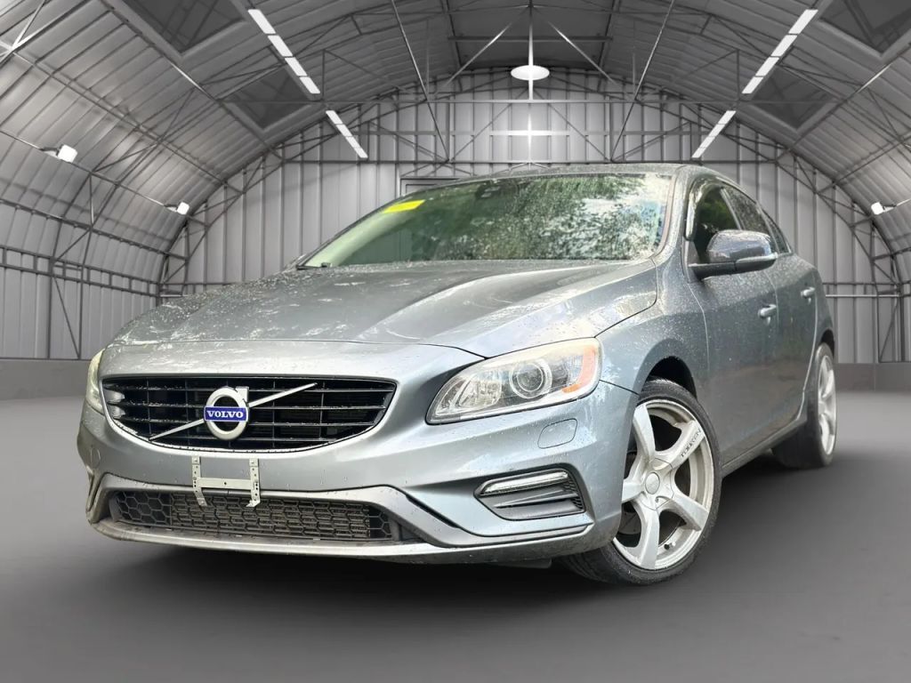 2018 VOLVO S60