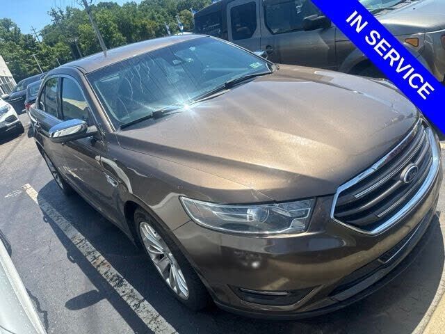 2015 FORD Taurus