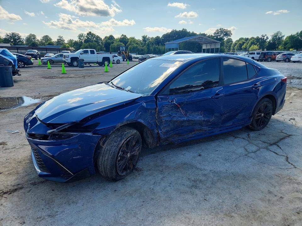2025 TOYOTA Camry