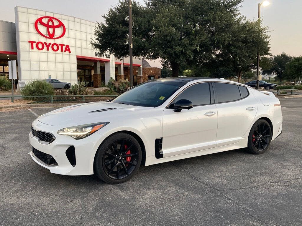 2022 KIA Stinger