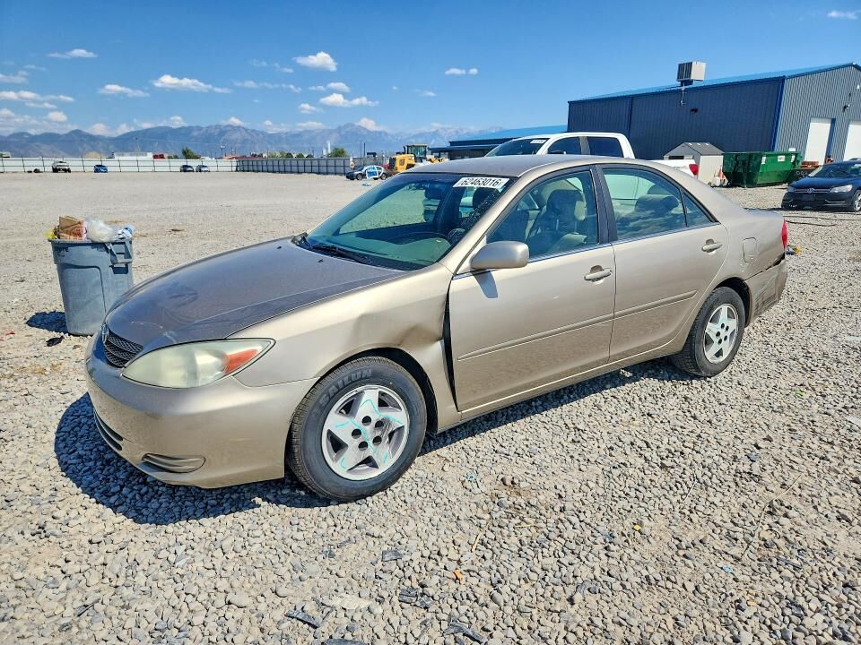 2004 TOYOTA Camry
