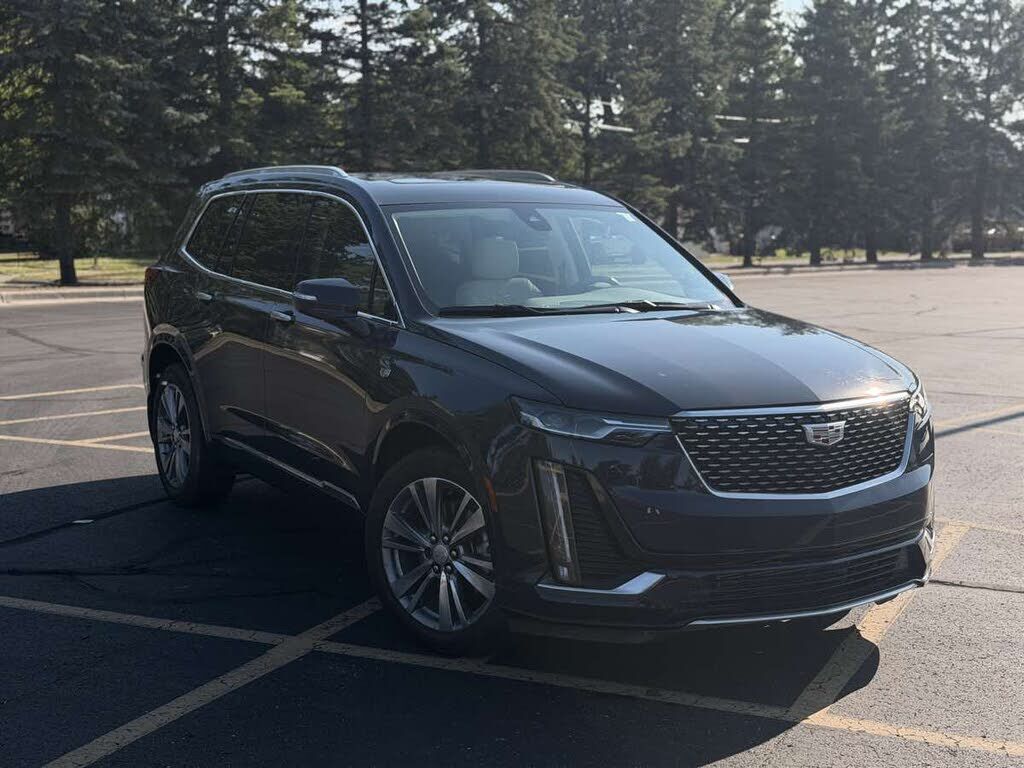 2025 CADILLAC XT6