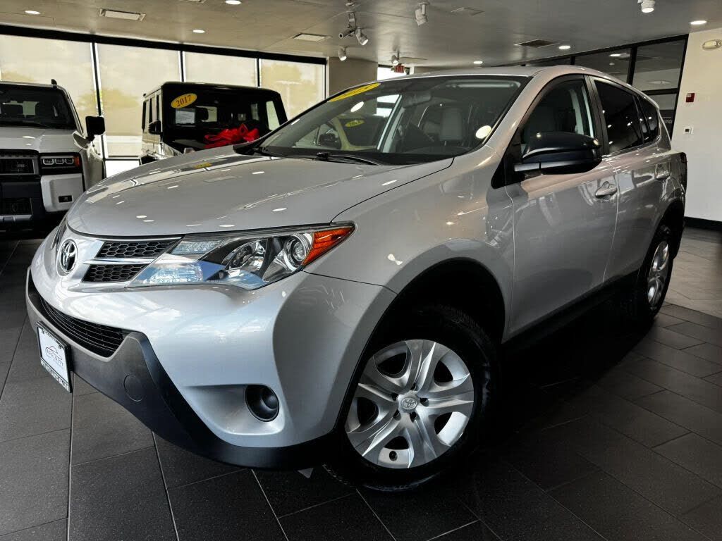 2015 TOYOTA RAV4