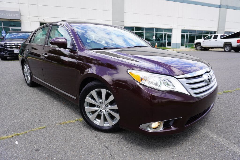2012 TOYOTA Avalon