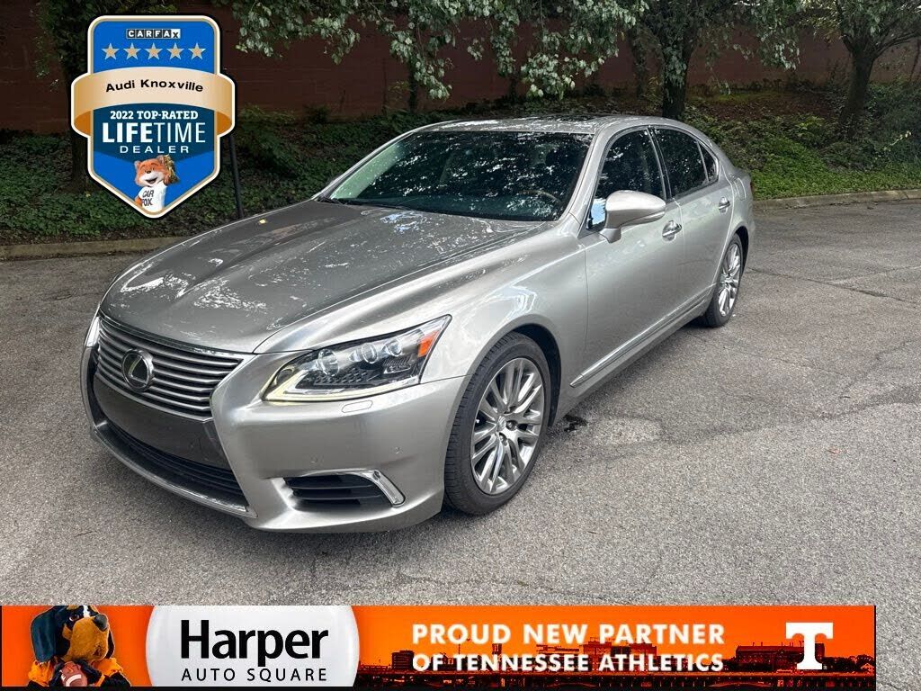 2016 LEXUS LS