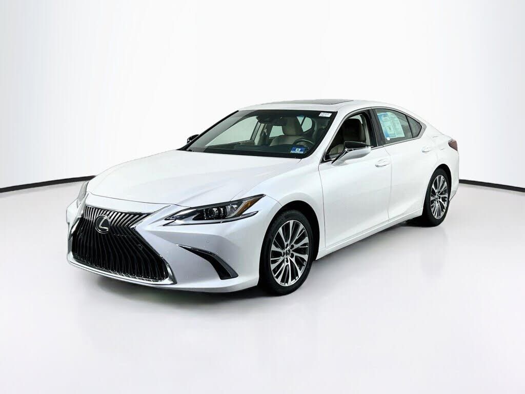 2019 LEXUS ES