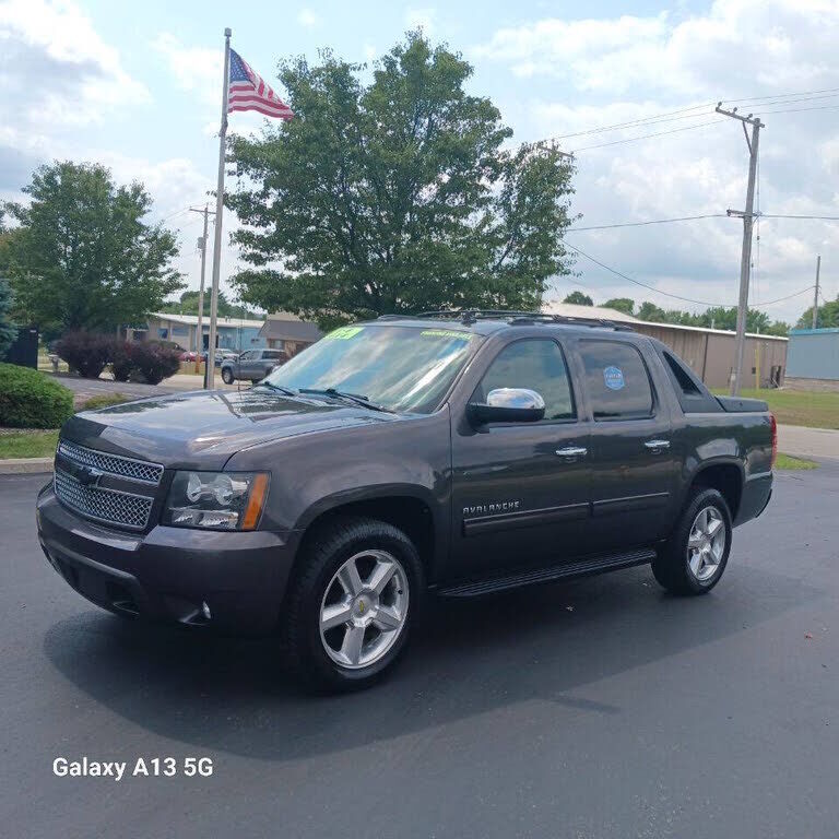 2011 CHEVROLET Avalanche