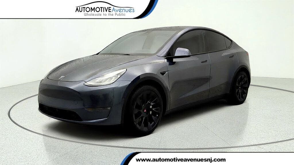 2022 TESLA Model Y