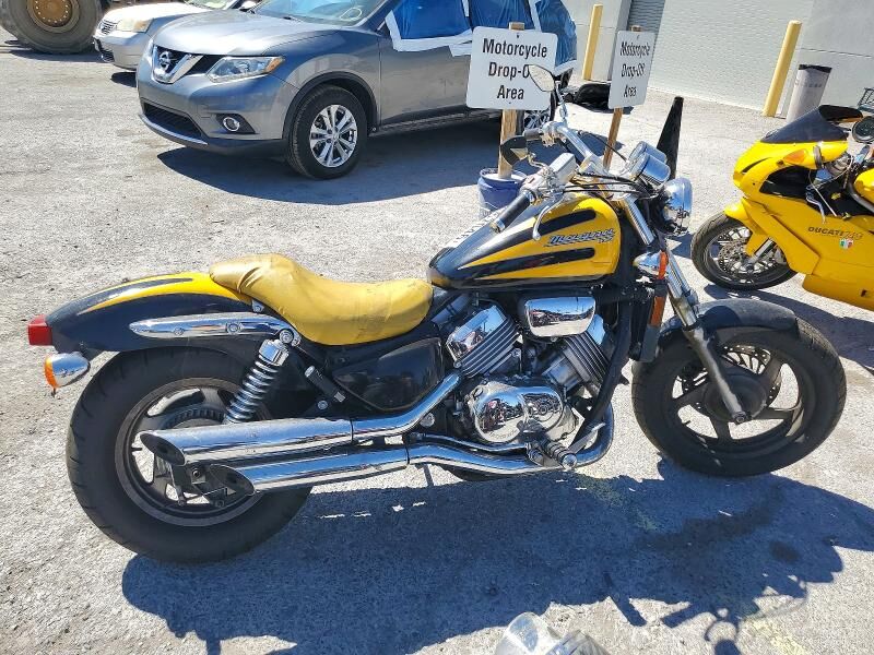 1997 HONDA VF750C2