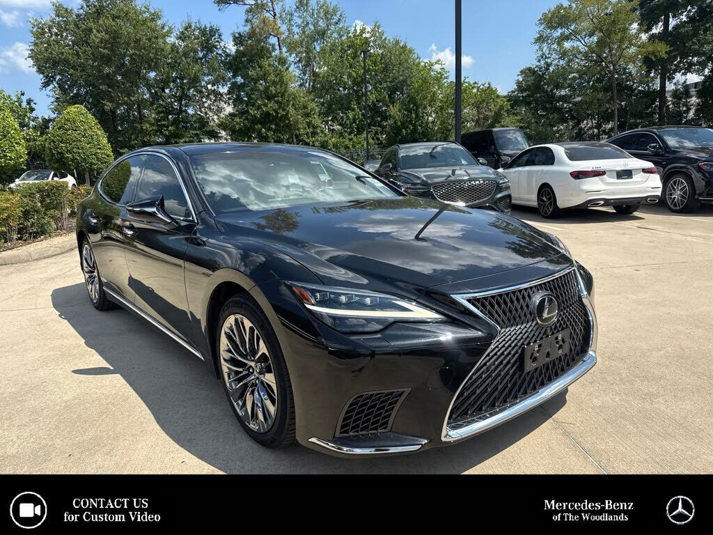 2022 LEXUS LS