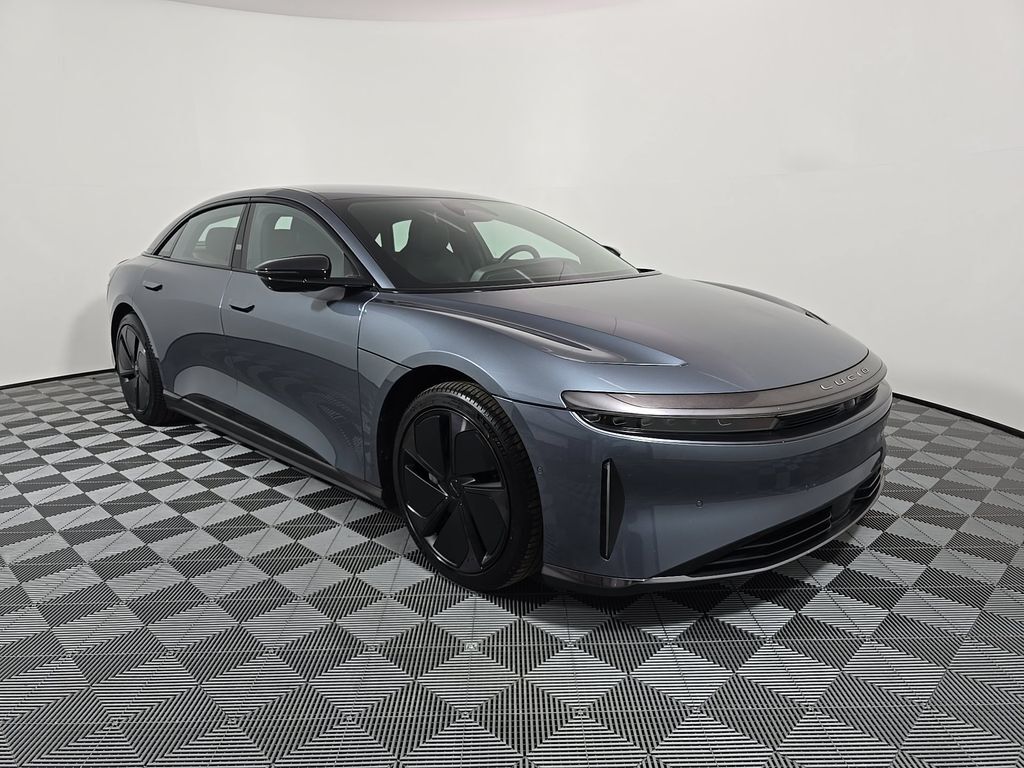 2025 LUCID Air