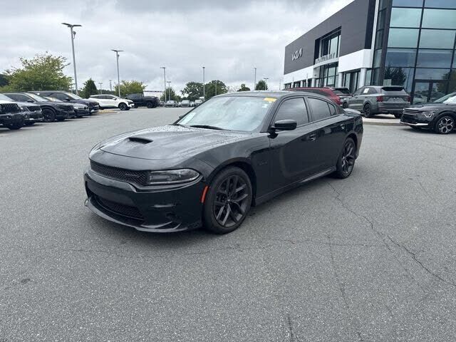 2021 DODGE Charger