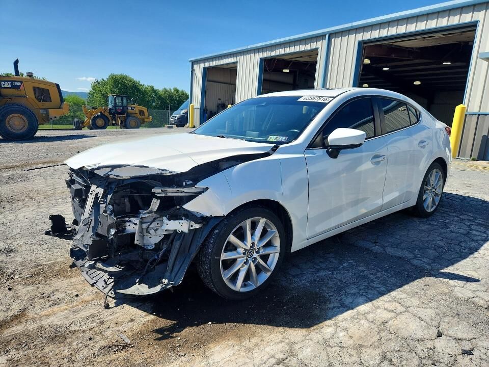 2017 MAZDA Mazda3