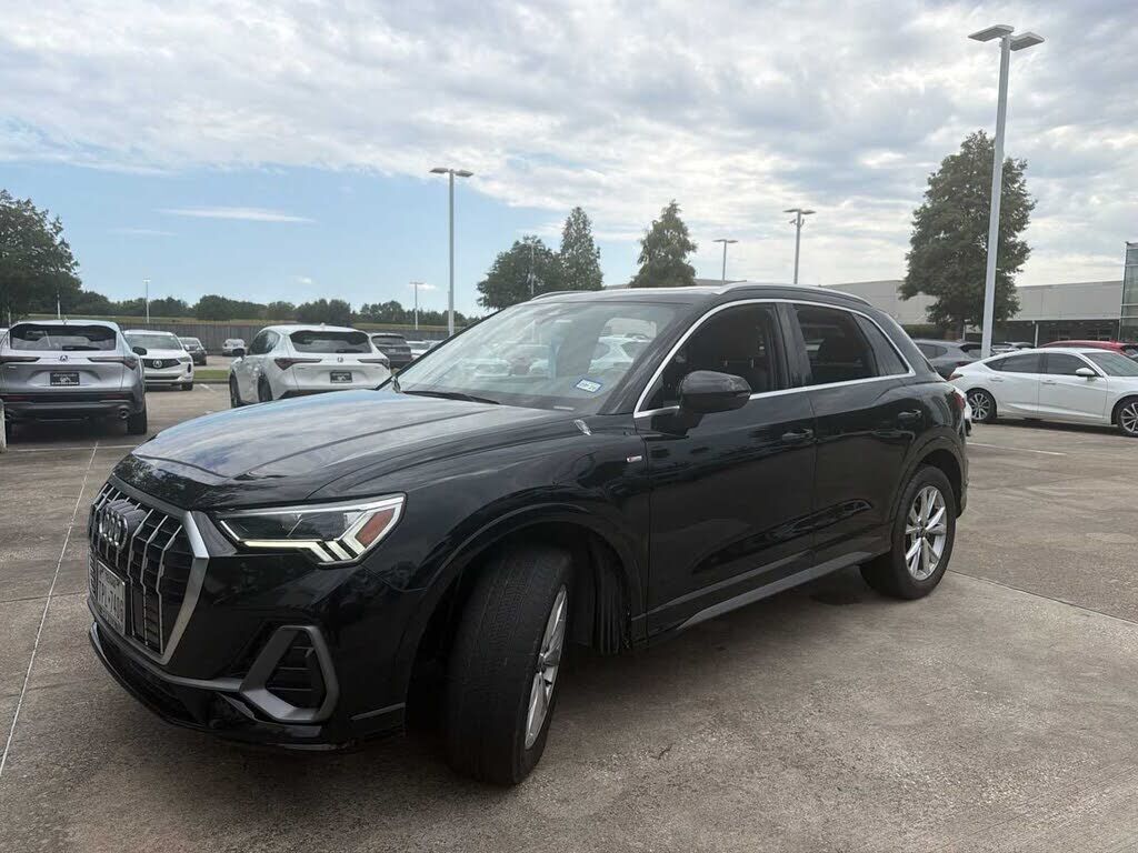 2023 AUDI Q3