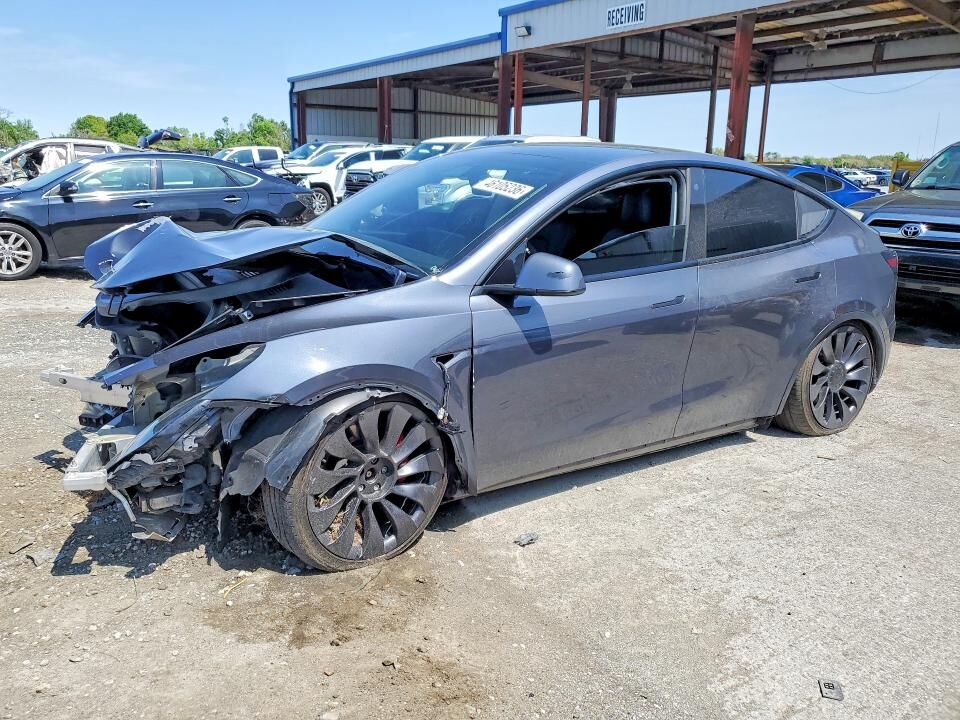 2022 TESLA Model Y