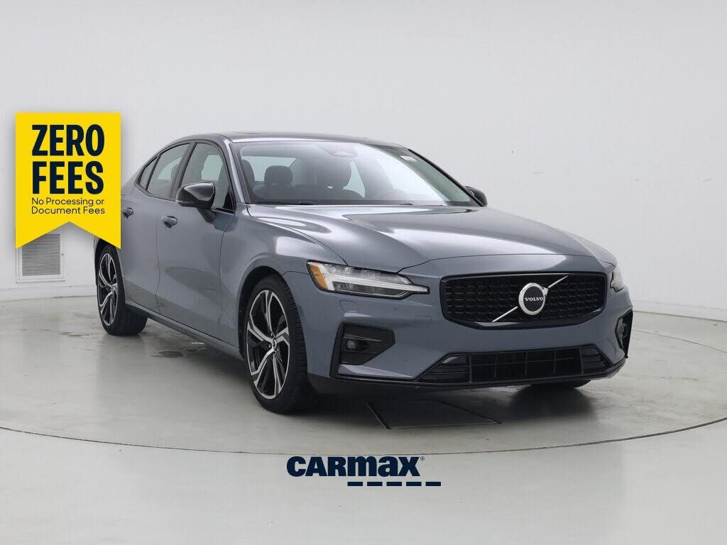 2024 VOLVO S60