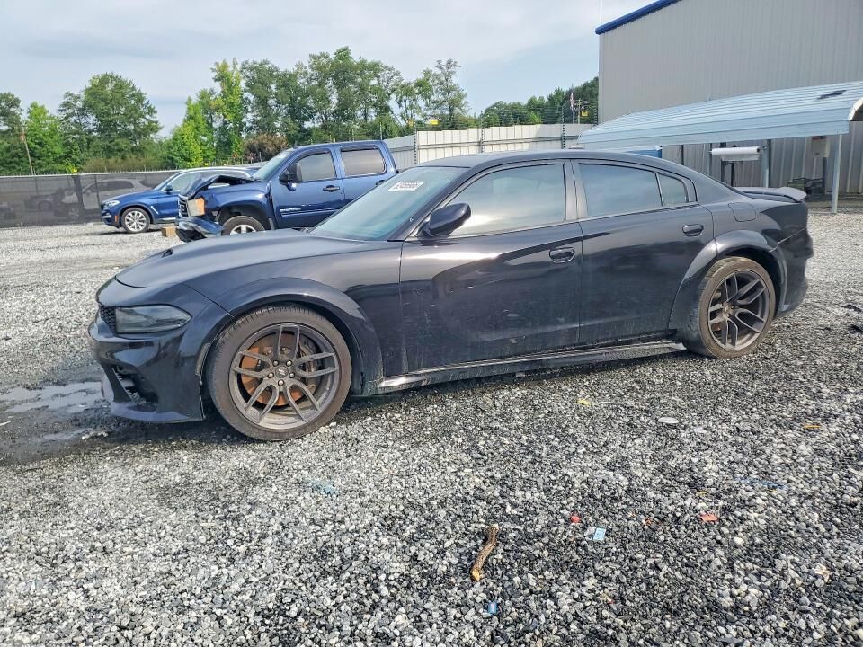 2020 DODGE Charger