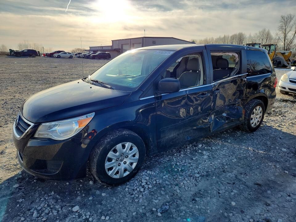 2013 VOLKSWAGEN Routan