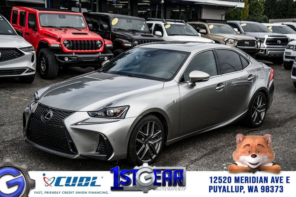 2019 LEXUS IS