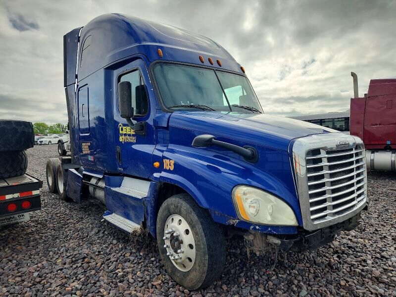 2019 FREIGHTLINER Cascadia