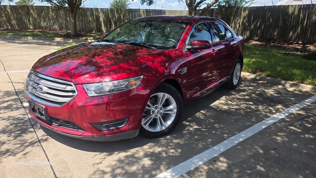 2014 FORD Taurus